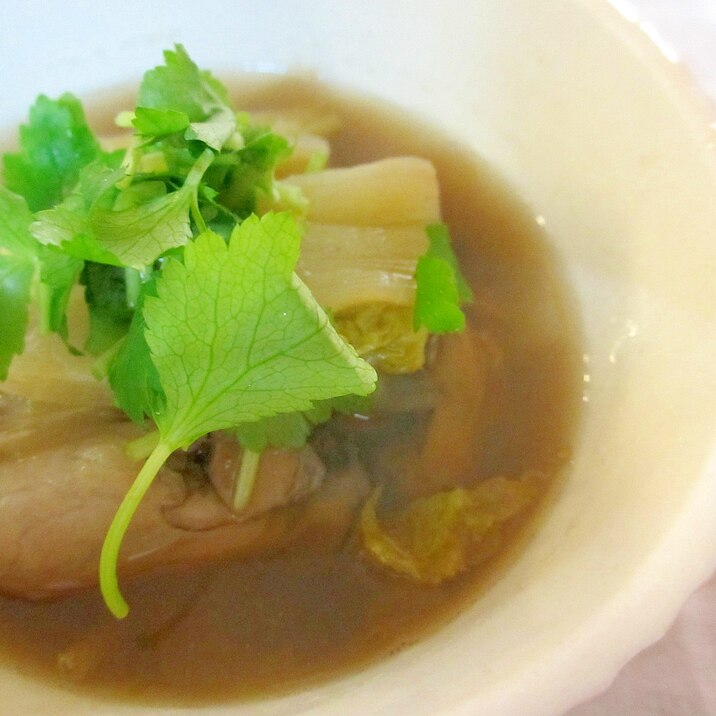牡蠣と白菜の生姜醤油スープ
